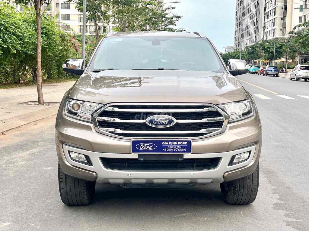 Ford Everest 2019 Titanium. đẹp keng còn bảo hành