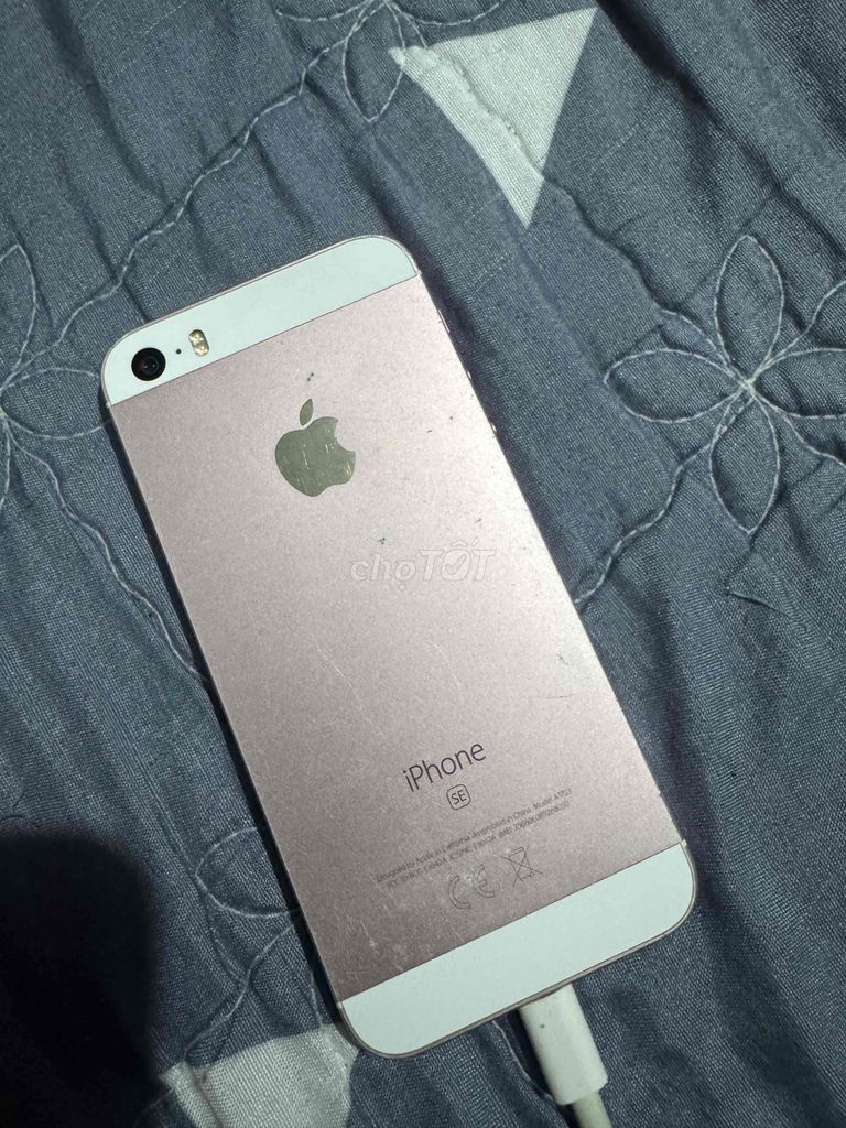 Apple iPhone SE Vàng hồng Màn hình bể. Mua bán Điện thoại tại Thành phố Tây Ninh Tây Ninh được đăng bởi Thanh Bùi hình 1