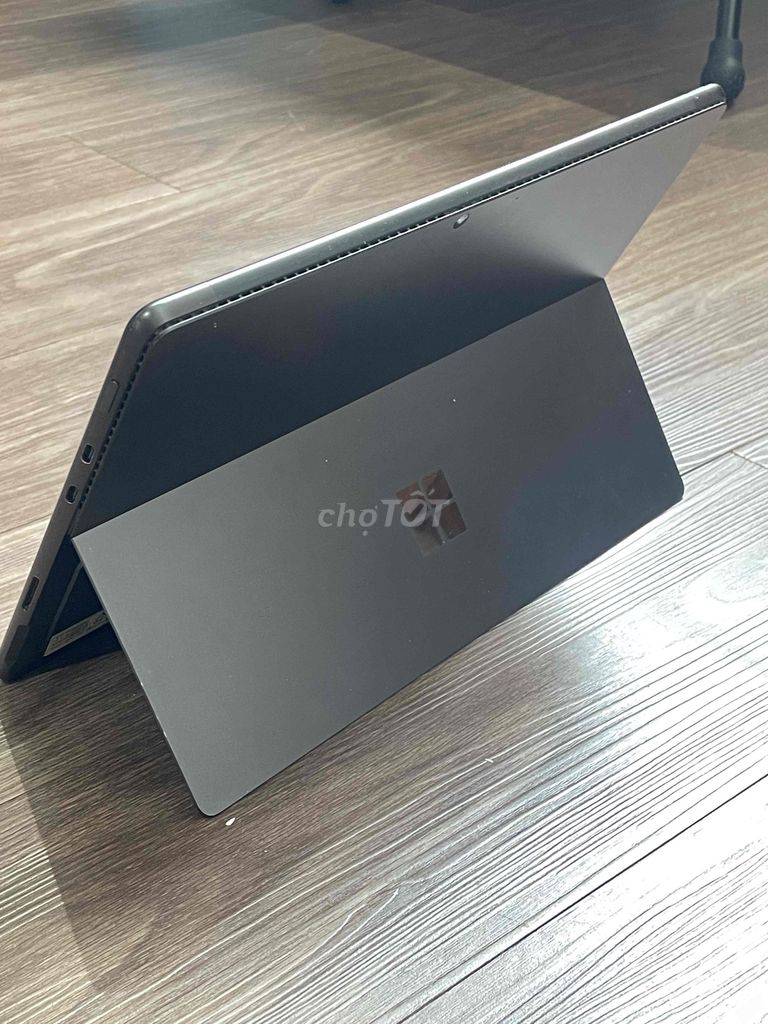 Microsoft Surface Pro 8 i7 16GB/512GB Đen. Mua bán Máy tính bảng tại Quận 3 Tp Hồ Chí Minh được đăng bởi Ngo Hoang Long hình 1