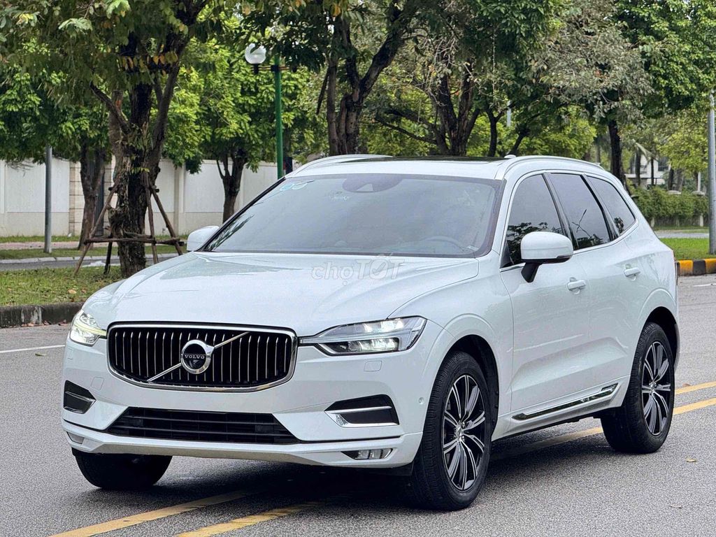 Volvo XC60 T6 awd Inscription 2018. Mua bán Ô tô tại Quận Long Biên Hà Nội được đăng bởi Trang Gala hình 2