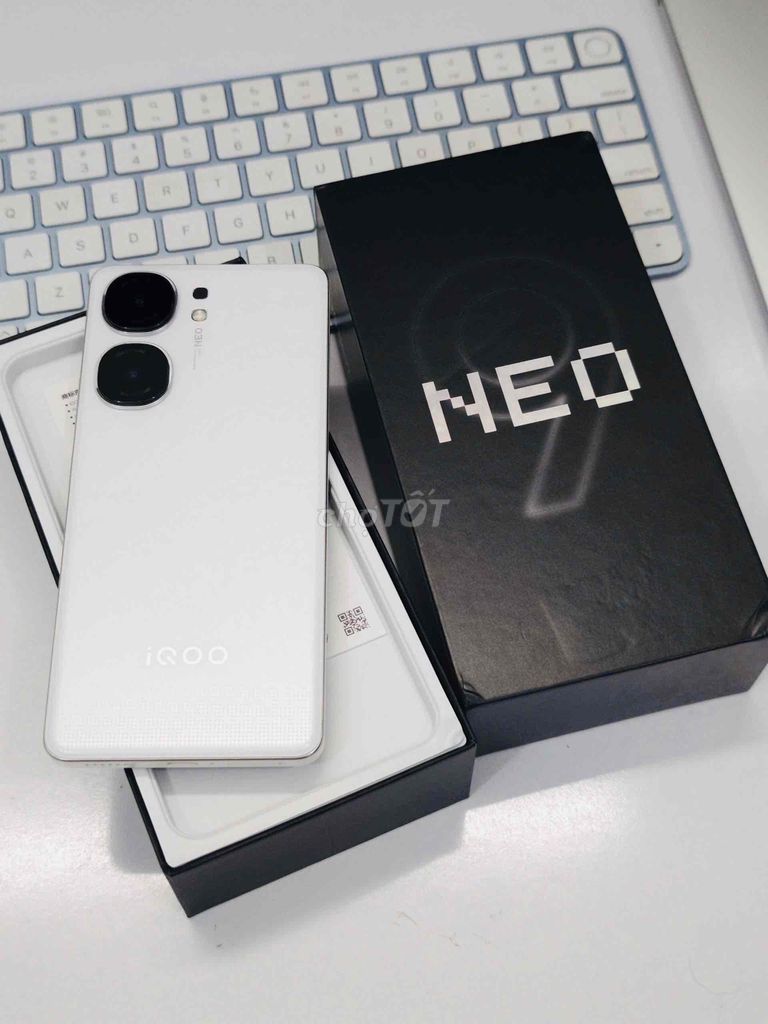 Vivo Iqoo Neo 9 Snap8gen2/12/256Gb Fullbox