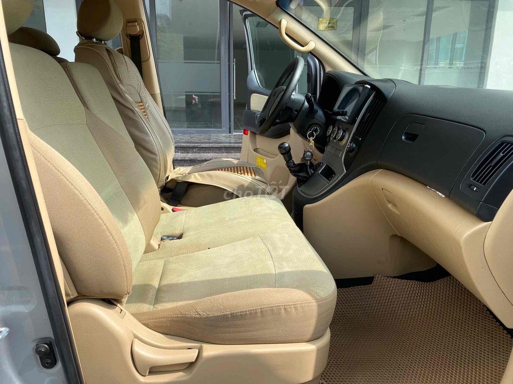 Hyundai Grand Starex 2014 - 9 chỗ. Mua bán Ô tô tại Quận Hà Đông Hà Nội được đăng bởi Hiệp Xoăn Hà Đông hình 18