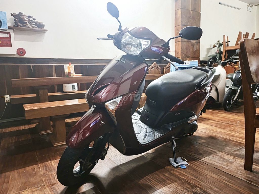 Honda Lead 2012, бордовый