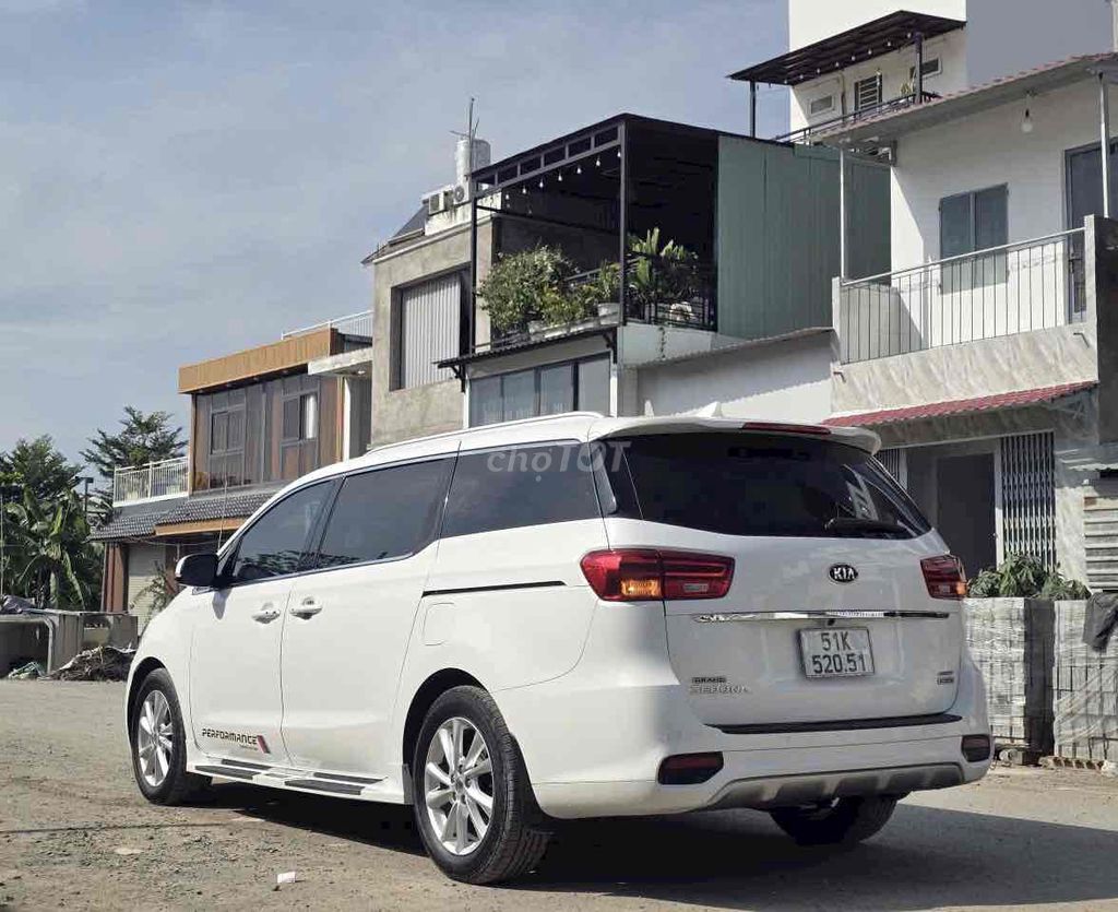 Kia Sedona 2.2 DAT LUXURY 2021 - 80000km. Mua bán Ô tô tại Quận Bình Tân Tp Hồ Chí Minh được đăng bởi Lê Văn hình 7