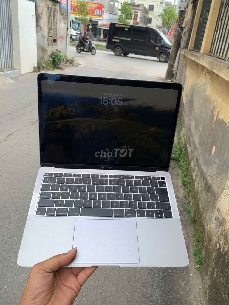 Apple MacBook Air 2019 i5 8GB/256GB. Mua bán Laptop tại Huyện Quế Võ Bắc Ninh được đăng bởi Luân hình 1
