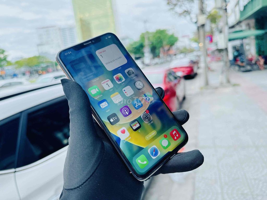 iPhone Xs Max 64G Gold Quốc tế 99% màn GX giá iu