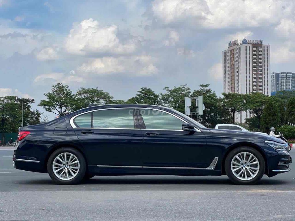 BMW 730Li sx 2018 màu xanh nhập Đức siêu đẹp. Mua bán Ô tô tại Quận Cầu Giấy Hà Nội được đăng bởi Cao Quý hình 3