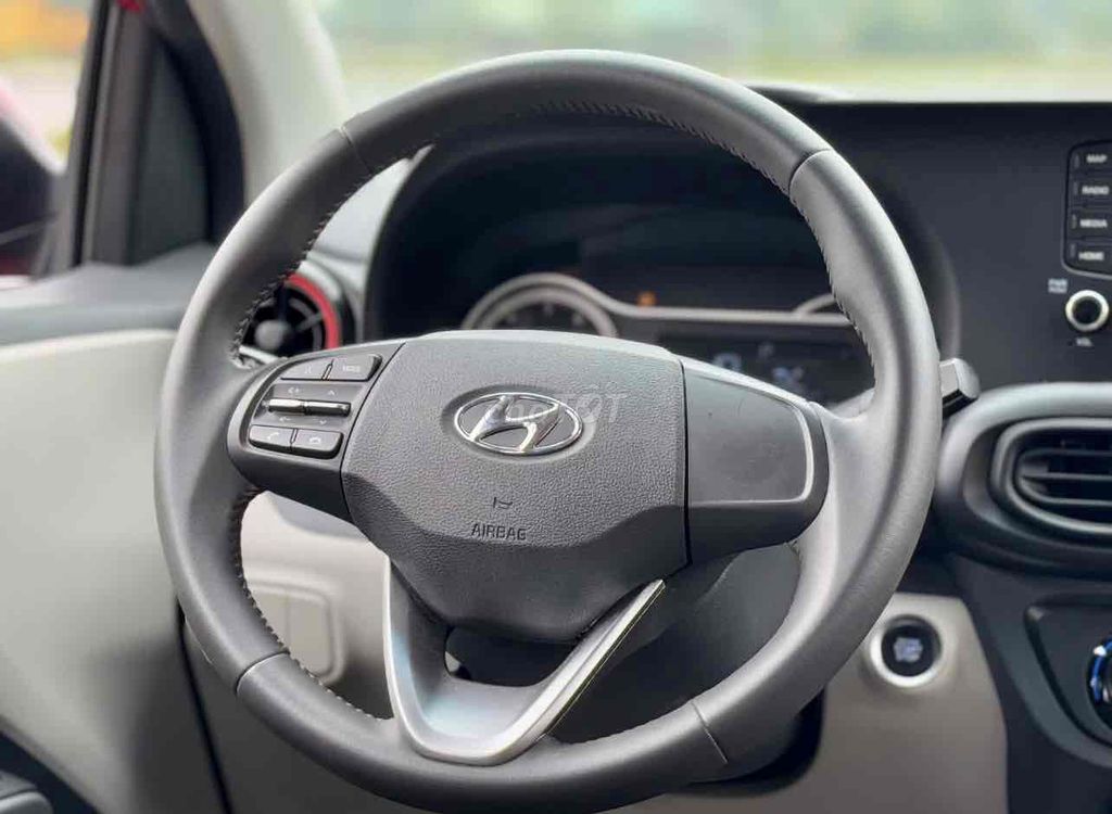 Hyundai i10 Sedan 2023 Đỏ 16000 km. Mua bán Ô tô tại Thị xã Kỳ Anh Hà Tĩnh được đăng bởi HOÀNG KY AUTO hình 5