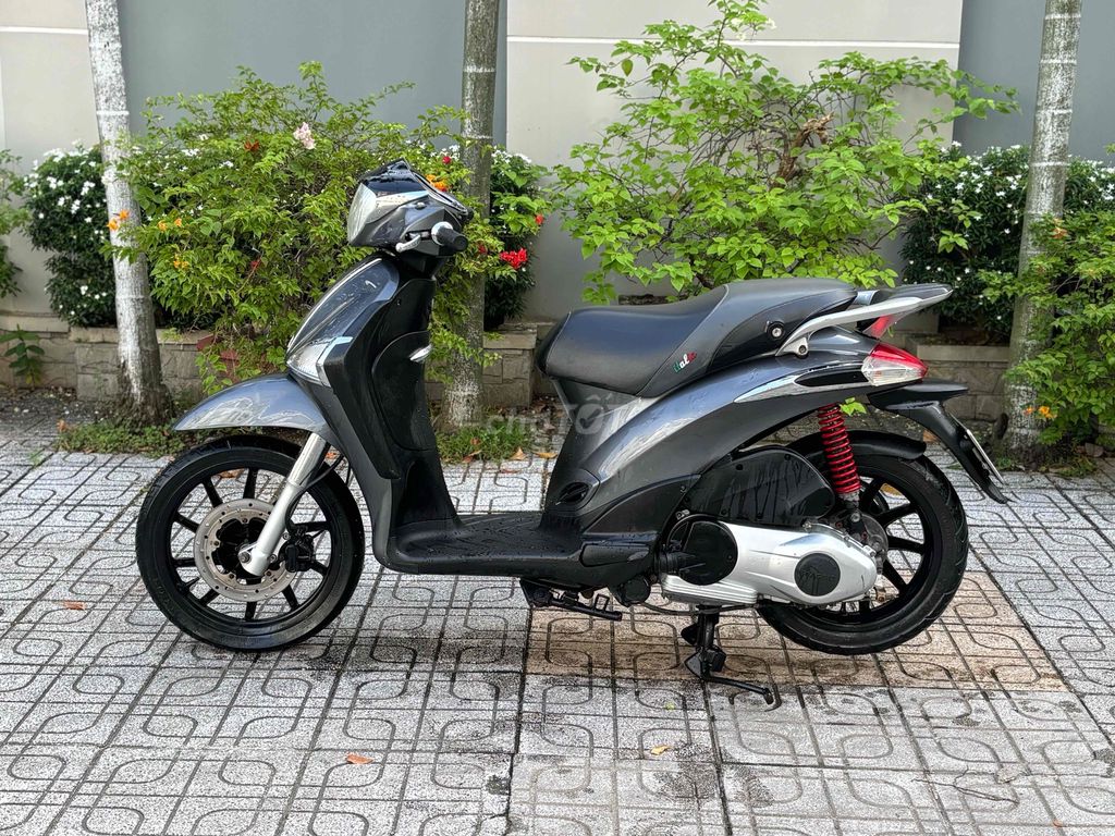 Piaggio Liberty V3 Fi Xám. Mua bán Xe máy tại Thành phố Biên Hòa Đồng Nai được đăng bởi Huy Trần hình 3