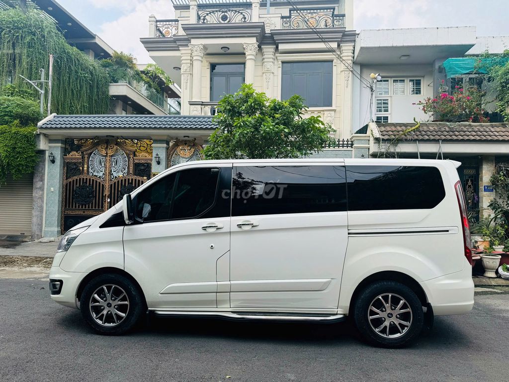 Ford Tourneo 2019 Titanium 2.0 AT - 60000 km. Mua bán Ô tô tại Quận Tân Phú Tp Hồ Chí Minh được đăng bởi FORD Bến Thành Xe Đã Qua Sử Dụng hình 6