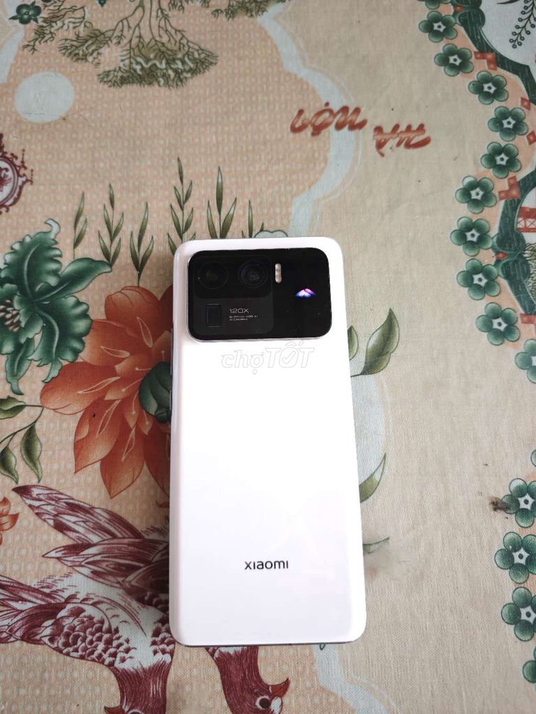 Xiaomi Mi 11 Ultra Trắng Đã qua sử dụng. Mua bán Điện thoại tại Thành phố Việt Trì Phú Thọ được đăng bởi Ngọc Tuấn Xiaomi hình 1