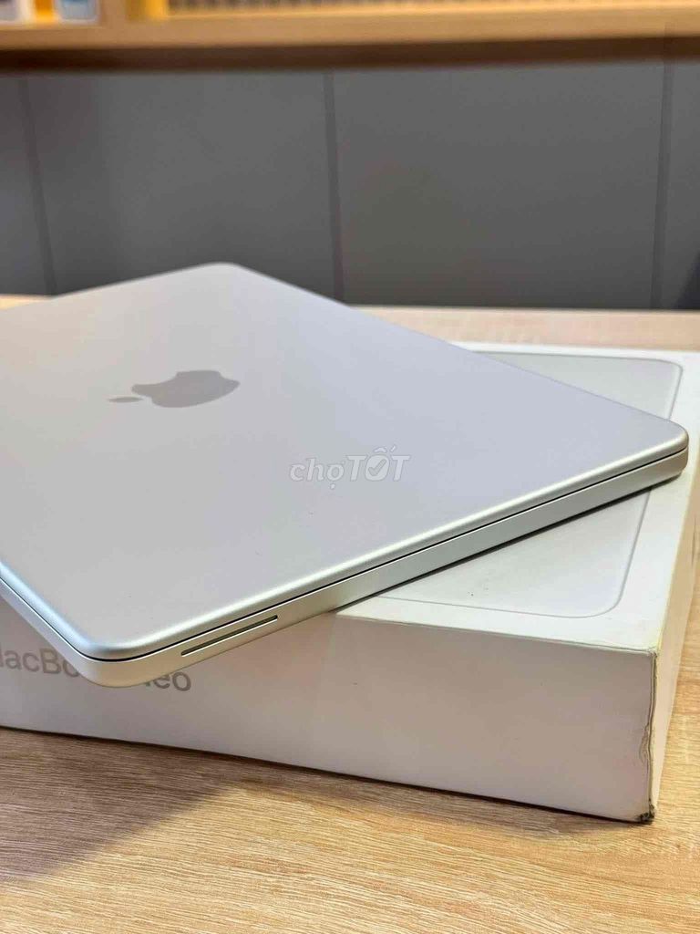 Apple MacBook Neo 13-inch 8GB/512GB Bạc. Mua bán Laptop tại Thành phố Biên Hòa Đồng Nai được đăng bởi Công Tech hình 1