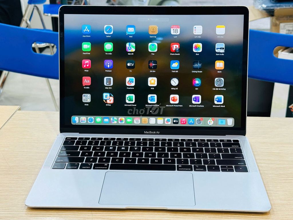 Apple MacBook Air 2018 i5 8GB/512GB. Mua bán Laptop tại Quận Đống Đa Hà Nội được đăng bởi Thế Hoàng hình 1