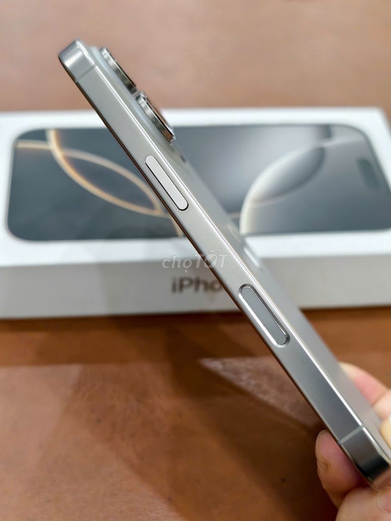 Iphone 16 Pro 128gb Vna Fullbox bảo hành T1-2027. Mua bán Điện thoại tại Quận Đống Đa Hà Nội được đăng bởi Hn Store hình 1