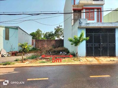 Bán nhanh lô đất Mặt Tiền Mạc Đăng Dung, Tổ 4 phường Hội Phú, Pleiku. Mua bán đất tại Thành phố Pleiku Gia Lai được đăng bởi Doãn Cường