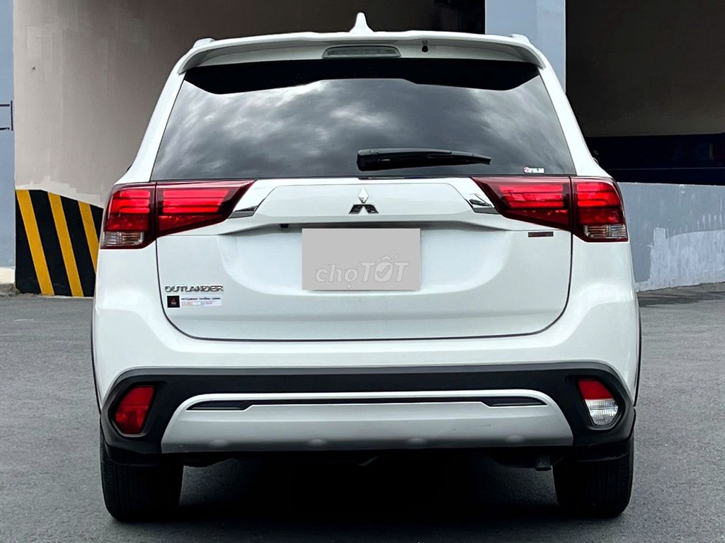 Outlander 2.0L CVT 2021 Xe Gia Đình - Giảm Mạnh. Mua bán Ô tô tại Quận Tân Phú Tp Hồ Chí Minh được đăng bởi Sinh Xe Cũ Mitsubishi Trường Chinh hình 4