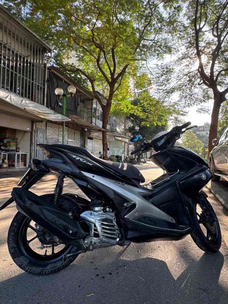 Yamaha NVX 155cc màu Đen. Mua bán Xe máy tại Quận Hoàng Mai Hà Nội được đăng bởi Lê Văn Tuyến hình 6