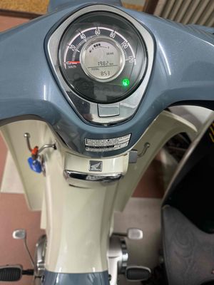 Honda Cub Cọp 125 2019 Xám trắng 1982 km. Mua bán Xe máy tại Thành phố Sóc Trăng Sóc Trăng được đăng bởi tân