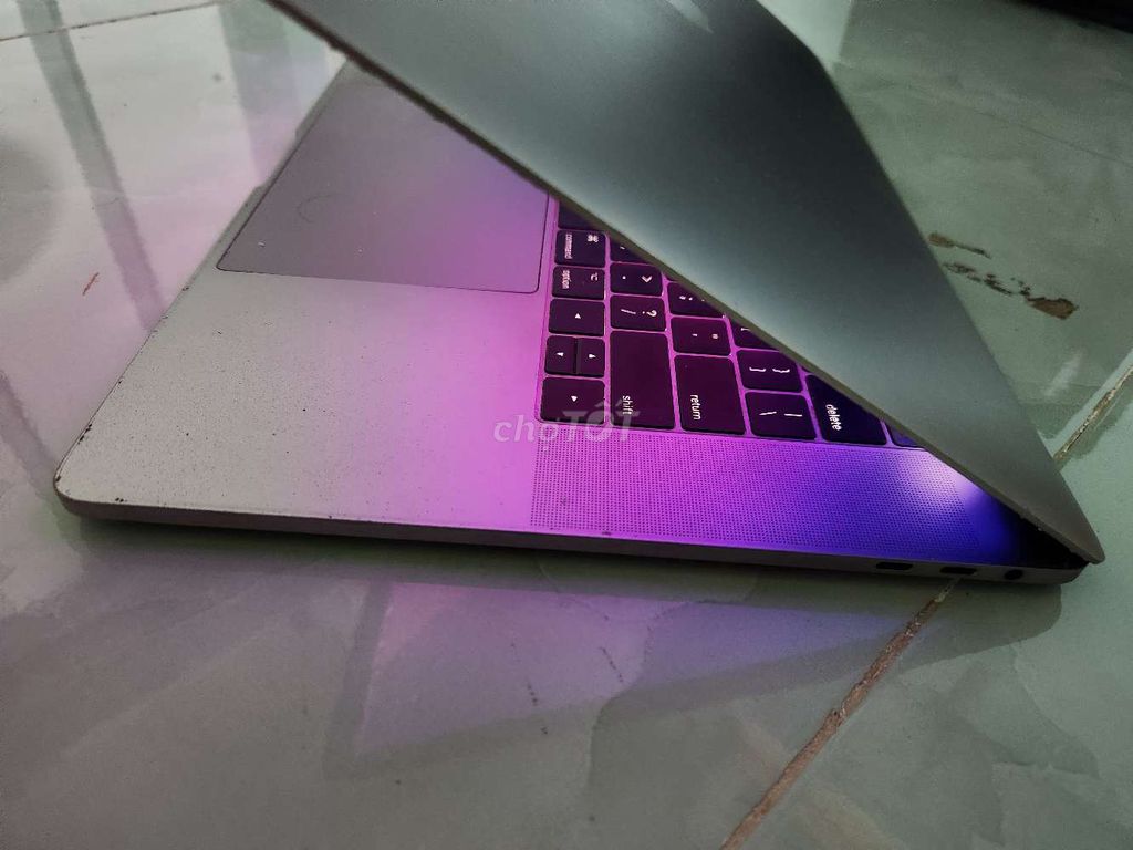 macbook pro 2017, 15in. Mua bán Laptop tại Huyện Bình Chánh Tp Hồ Chí Minh được đăng bởi Linh hình 1