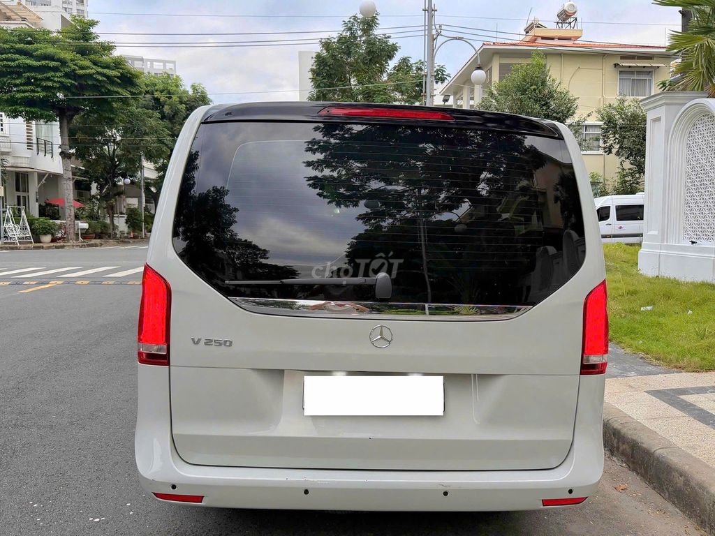 V250 Luxury 2020 zin 3,7 vạn miles. Mua bán Ô tô tại Quận 7 Tp Hồ Chí Minh được đăng bởi Tuấn Luật Sư Nhà Đất hình 2