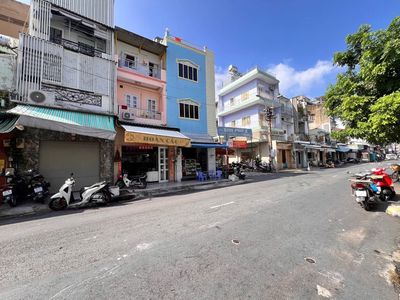 Nhà phố 38 m² · 4 PN · Đường Tân Khai