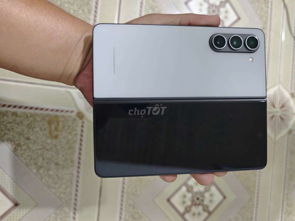 Samsung Galaxy Z Fold5 512GB Xám. Mua bán Điện thoại tại Thành phố Biên Hòa Đồng Nai được đăng bởi  dương hà  hình 1