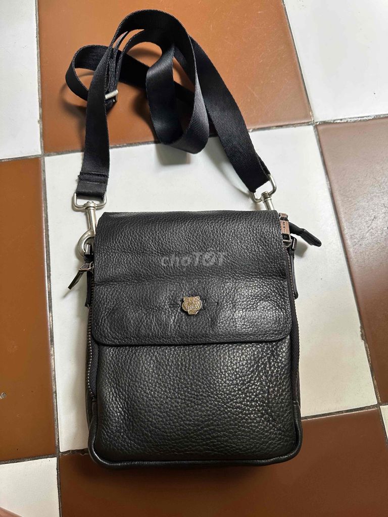 Túi đeo chéo logo Kenzo Da Đen  22cm & 17cm. Mua bán Túi xách tại Quận Hai Bà Trưng Hà Nội được đăng bởi Tuấn hình 1