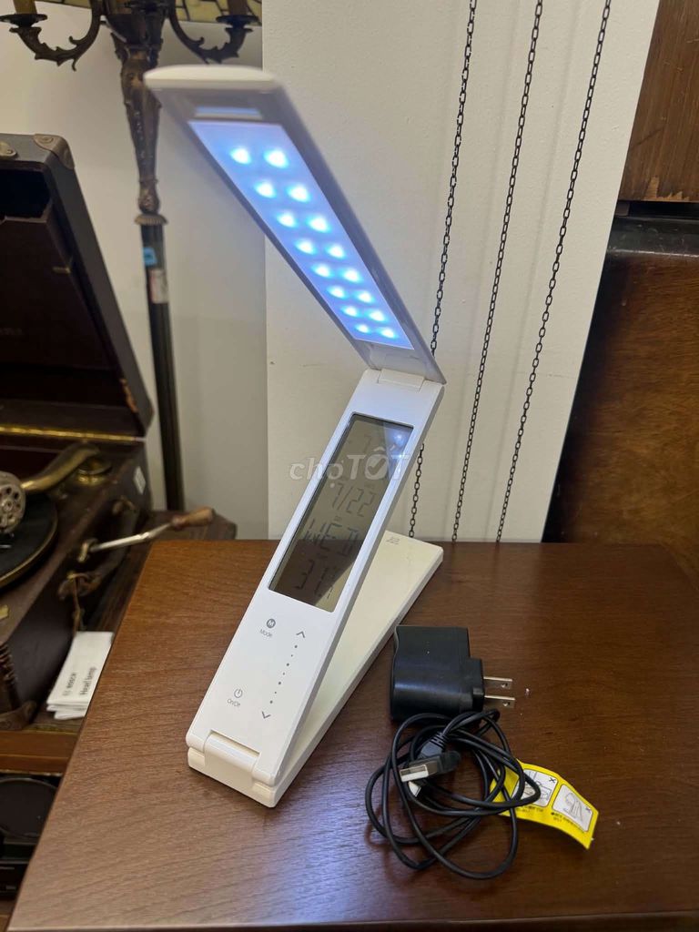 Đèn bàn học LED Trắng Pin sạc. Mua bán Đèn tại Thành phố Biên Hòa Đồng Nai được đăng bởi Đỗ Liên hình 1