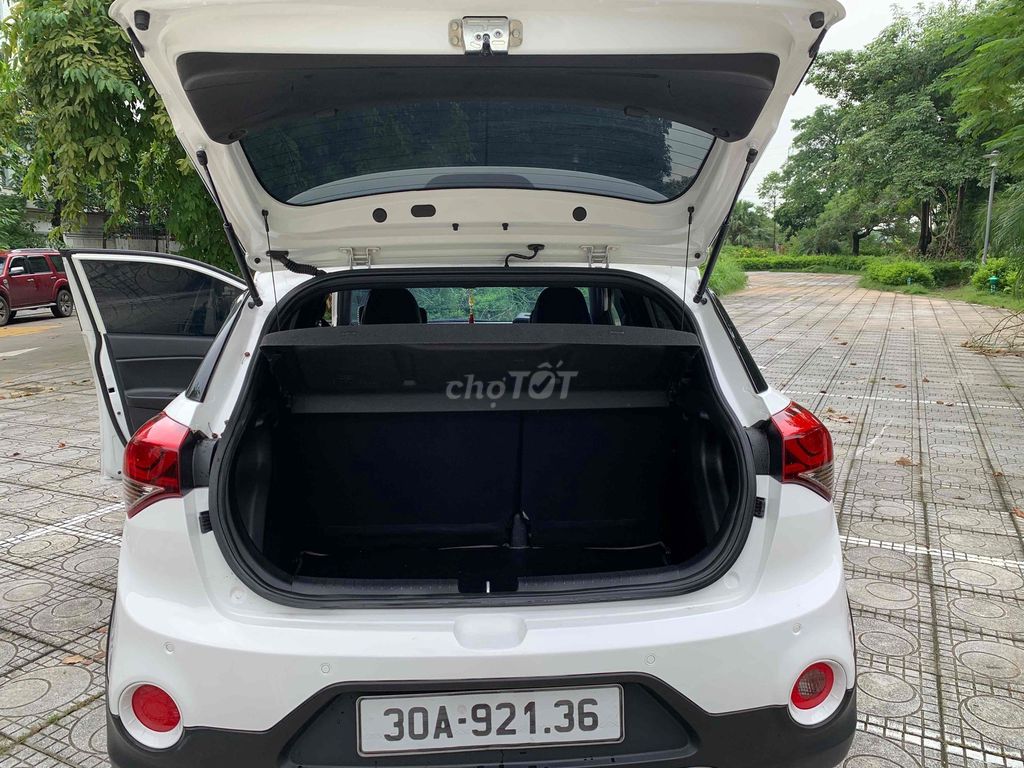 Em cần bán Hyundai i20 2016 1.4 AT. Mua bán Ô tô tại Quận Hà Đông Hà Nội được đăng bởi Vạn Phúc hình 8