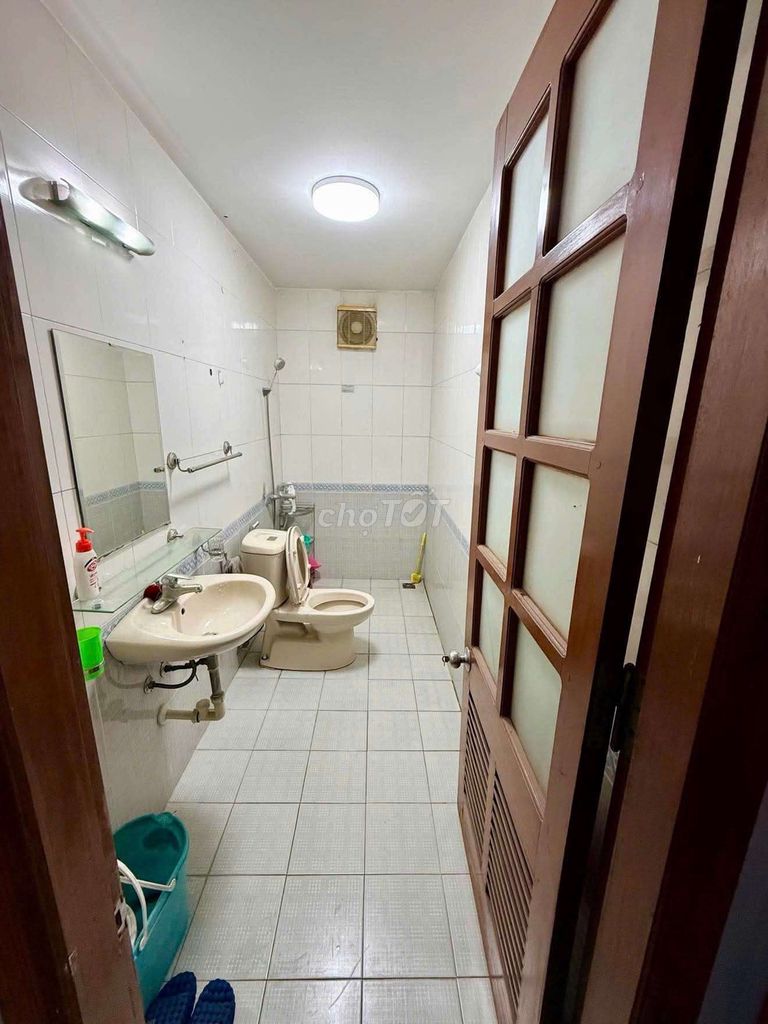 Cho thuê tầng 2 nhà số 261 Phố Ngọc Lâm