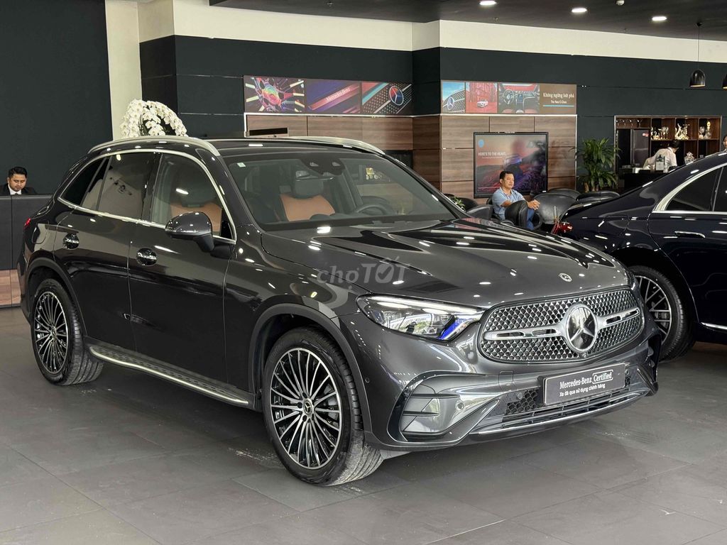 Mercedes Benz GLC 2023 - 800 km xám/ nâu. Mua bán Ô tô tại Quận Bình Tân Tp Hồ Chí Minh được đăng bởi Tuyết Nhung Mercedes Chính Hãng  hình 3