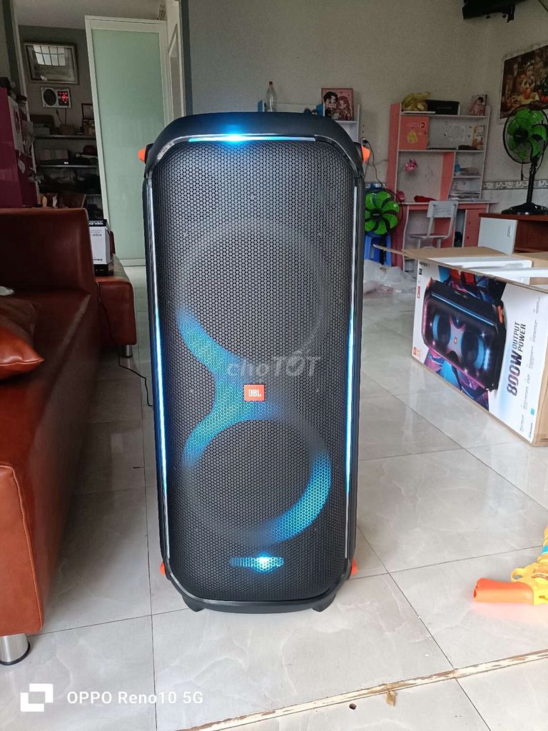 Loa di động JBL 710 Đen. Mua bán Tivi, Âm thanh tại Thành phố Buôn Ma Thuột Đắk Lắk được đăng bởi Lê Thanh Bạch hình 1