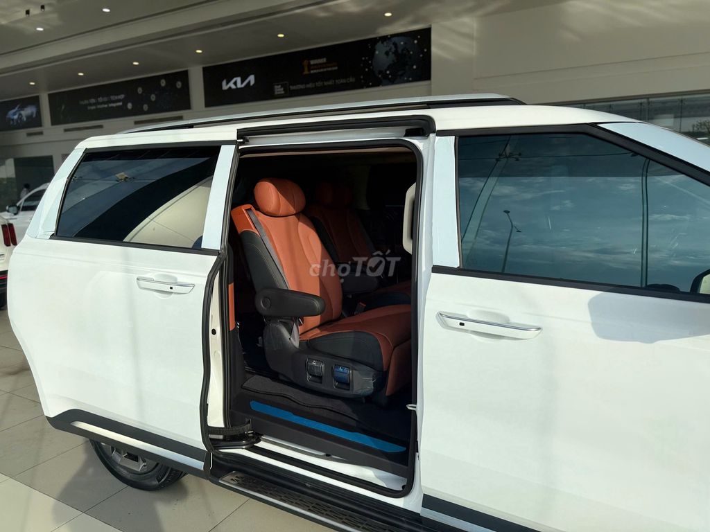 Kia Carnival 2025 Signature 1.6 Turbo HEV 7S. Mua bán Ô tô tại Quận Bình Tân Tp Hồ Chí Minh được đăng bởi Khanh Lý hình 4