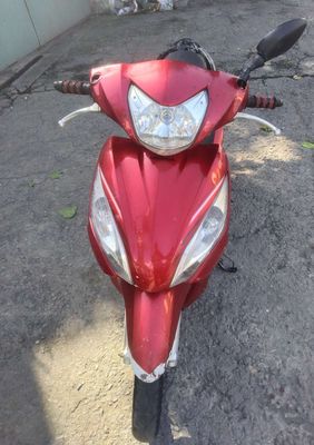 Honda Vision màu Đỏ, máy êm
