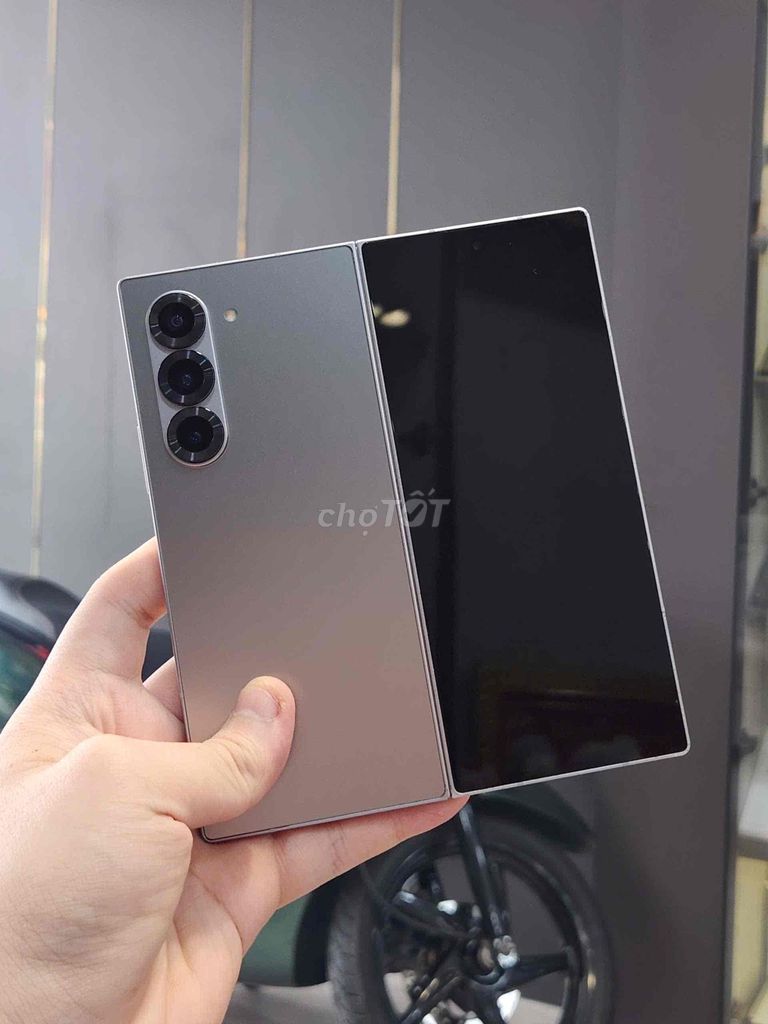 Samsung galaxy Z Fold6 12/512GB Xám VN LikeNew 98%. Mua bán Điện thoại tại Quận 8 Tp Hồ Chí Minh được đăng bởi CA REM BÁN TÁO hình 1