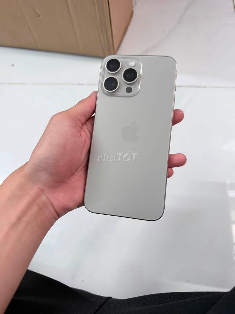 Apple iPhone 15 Pro Max 256GB Xám. Mua bán Điện thoại tại Quận 7 Tp Hồ Chí Minh được đăng bởi Hội Đồ Điện Tử hình 1