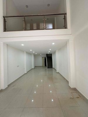 Аренда · 5 комн. · 65 м² · Quận 1, ул. Đường Đặng Dung