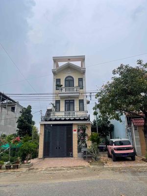 nhà 3 tầng, 2 mặt tiền trung tâm phường trảng bom