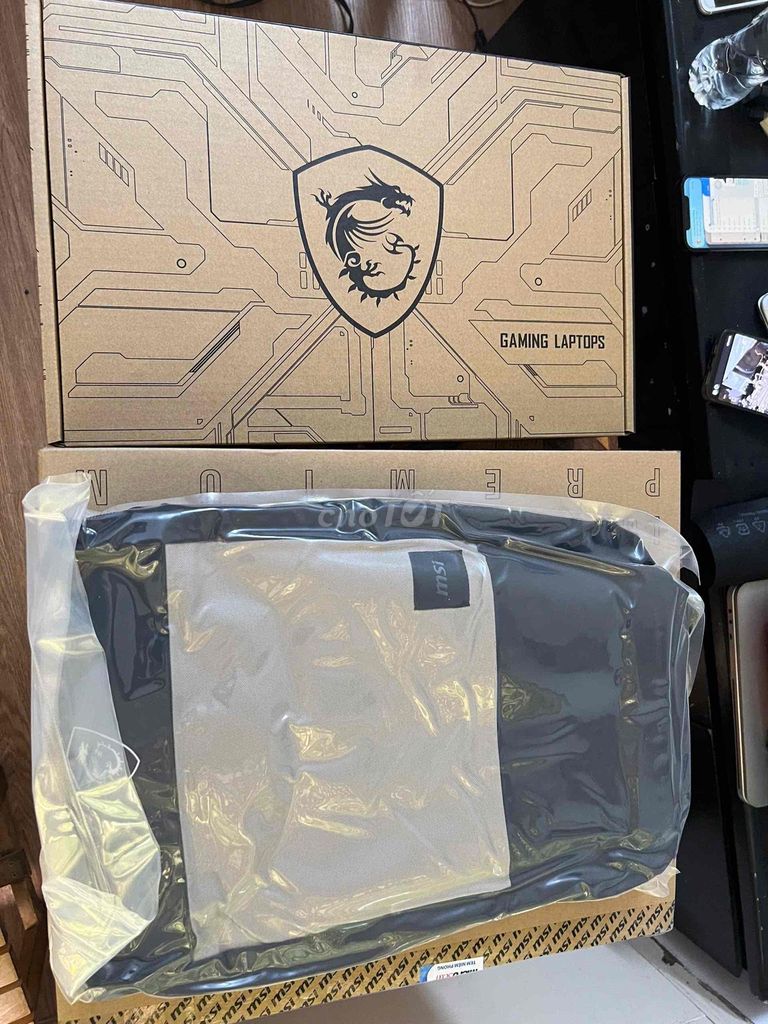 MSI Katana 15 B13VEK-2440VN i7-13620H/4050 16G new. Mua bán Laptop tại Quận 3 Tp Hồ Chí Minh được đăng bởi Phúc Nguyễn hình 1