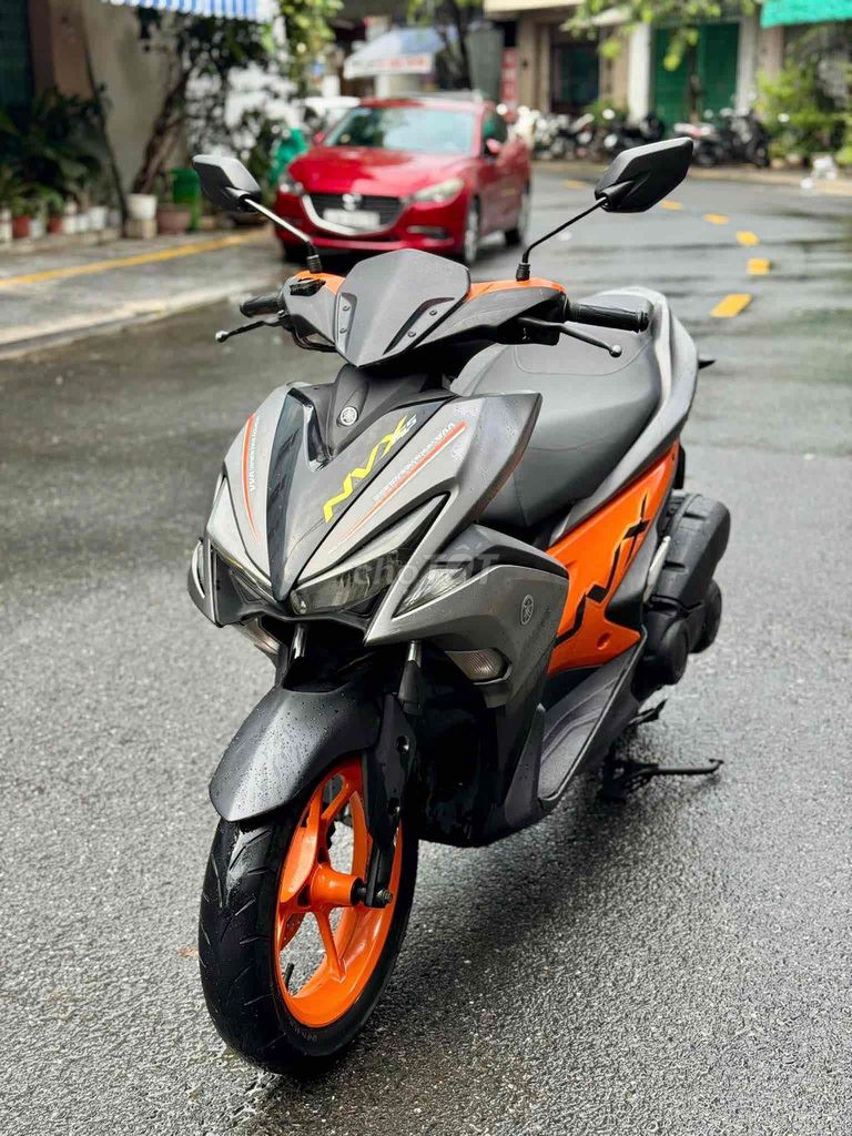 Yamaha NVX 155 ABS 2017 серый с оранжевым