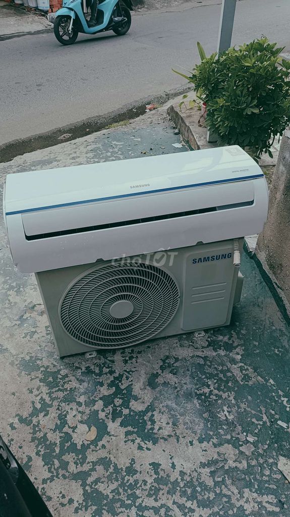 Máy lạnh Samsung inverter 1hp mới 99%