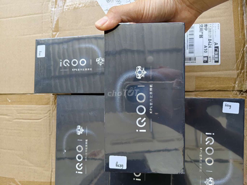 IQOO 15 12/256GB Mới nguyên seal. Mua bán Điện thoại tại Huyện Lai Vung Đồng Tháp được đăng bởi Store Thời Trang Nữ Cao Cấp hình 1