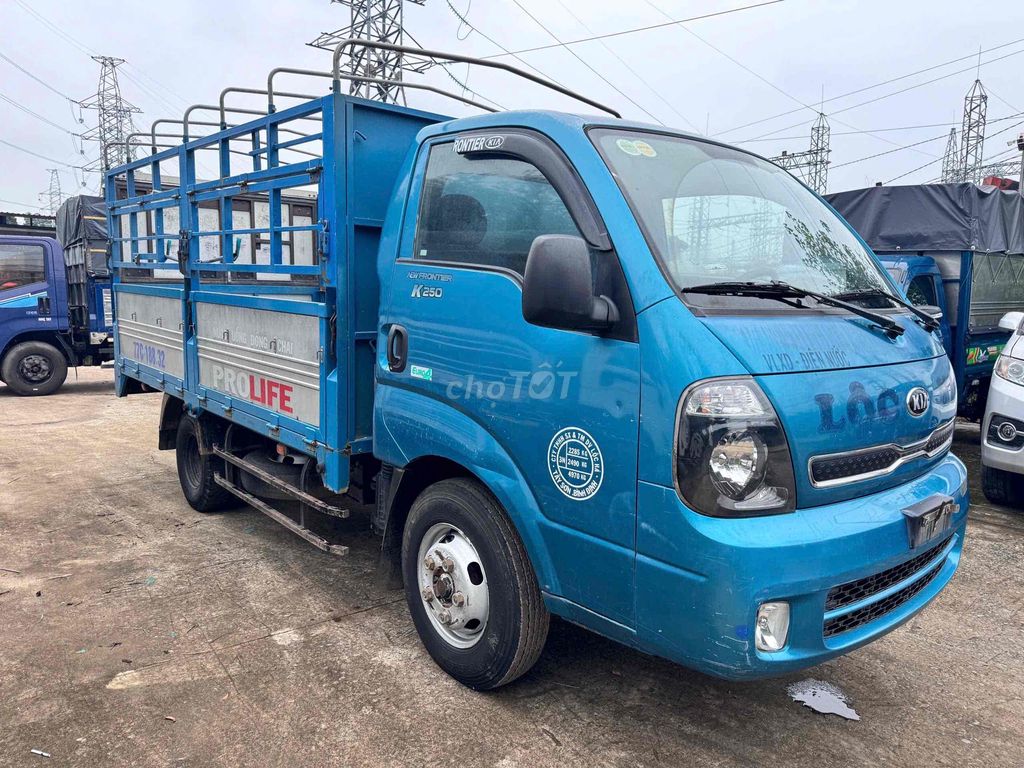 Kia k250 2.4 tấn thùng dài 3m5 đời 2019 xe zin. Mua bán Xe tải, xe ben tại Thành phố Thuận An Bình Dương được đăng bởi Mr Công xe tải cũ hình 2