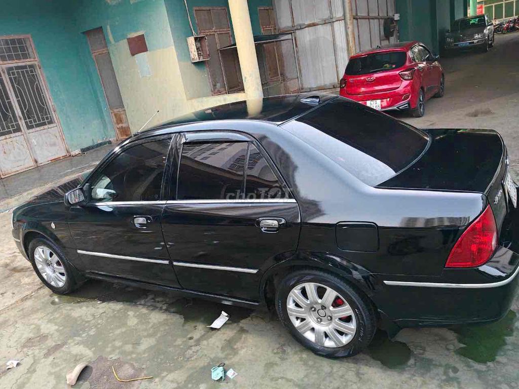 Ford Laser 2003 photo 2