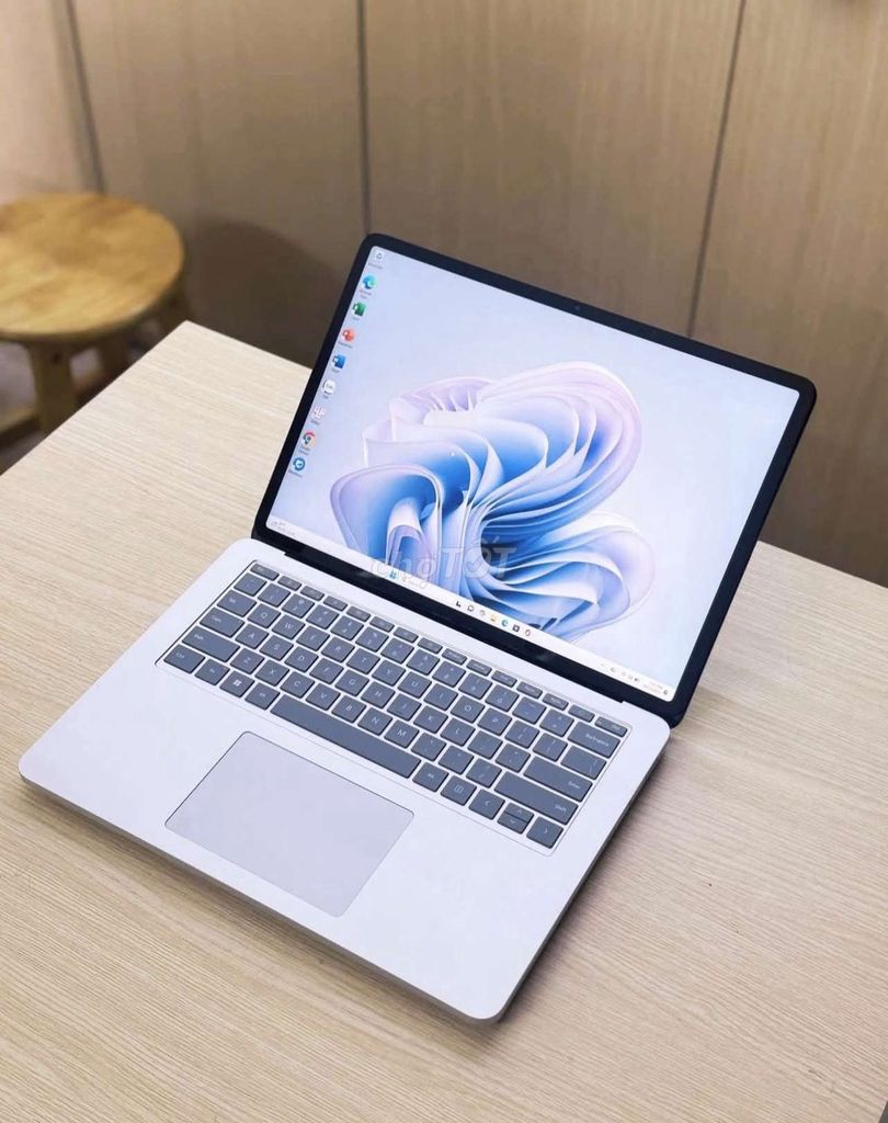 Surface Laptop Studio i7 16GB/1TB RTX3050Ti. Mua bán Laptop tại Quận Liên Chiểu Đà Nẵng được đăng bởi Nhật Đào hình 1