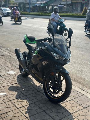 Kawasaki Ninja 400cc