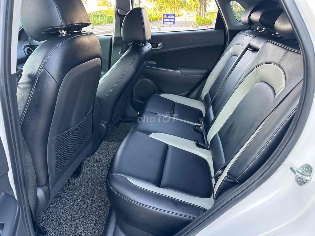 Hyundai Kona 2021 2.0AT Tiêu Chuẩn Odo 30000Km. Mua bán Ô tô tại Quận Cầu Giấy Hà Nội được đăng bởi Vũ Kiên hình 12