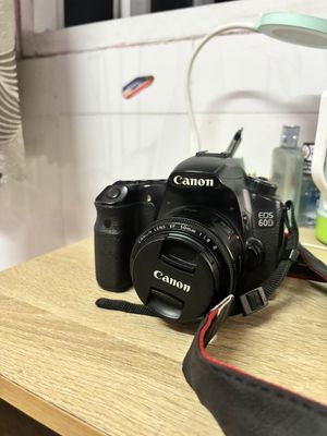 Máy ảnh Canon 60D + Lens Kit 18-55mm
