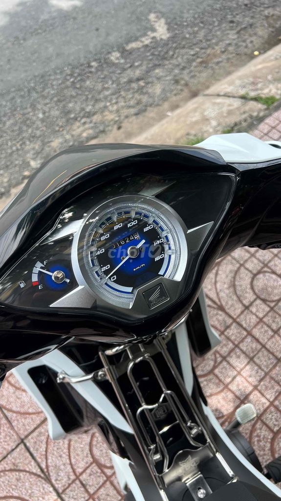 Fuled 2025 kèm biển đấu giá. Mua bán Xe máy tại Huyện Châu Thành Long An được đăng bởi Truong Trung Hung  hình 4