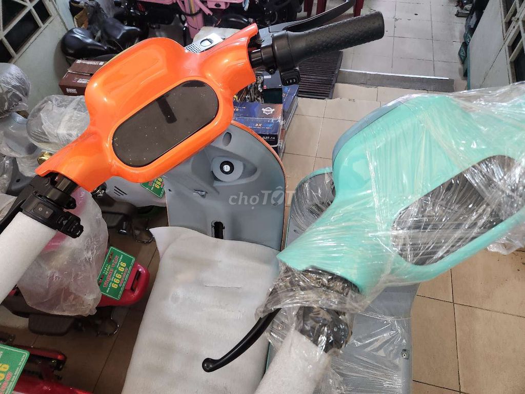 Xe máy điện V1 Blus Mới 100%. Mua bán Xe điện tại Quận Bình Thạnh Tp Hồ Chí Minh được đăng bởi Quách khải tuấn hình 4